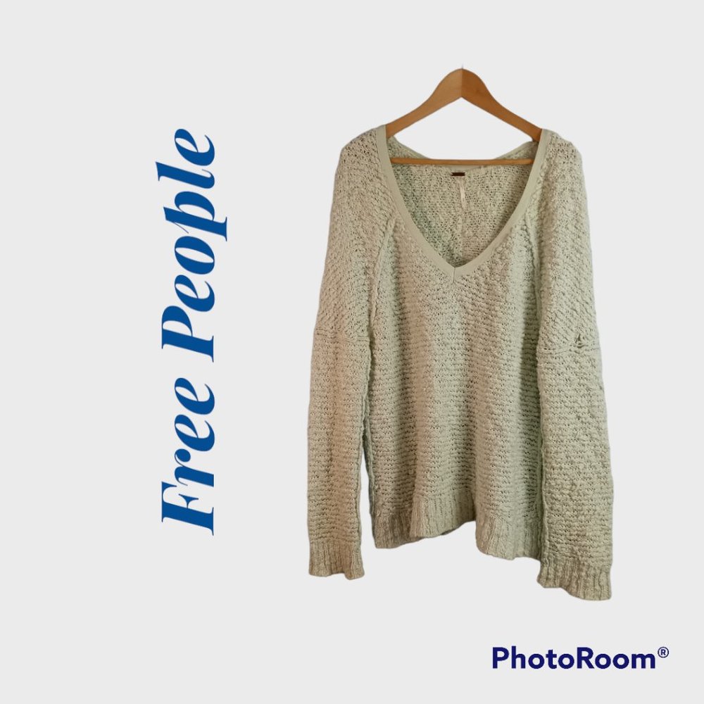 Free People Sweater Very Light Green Size M
